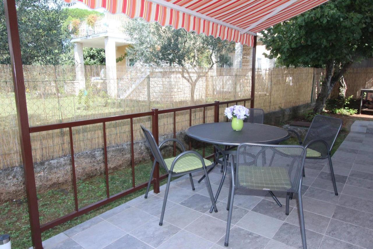 Apartments Mirela Ровінь Екстер'єр фото