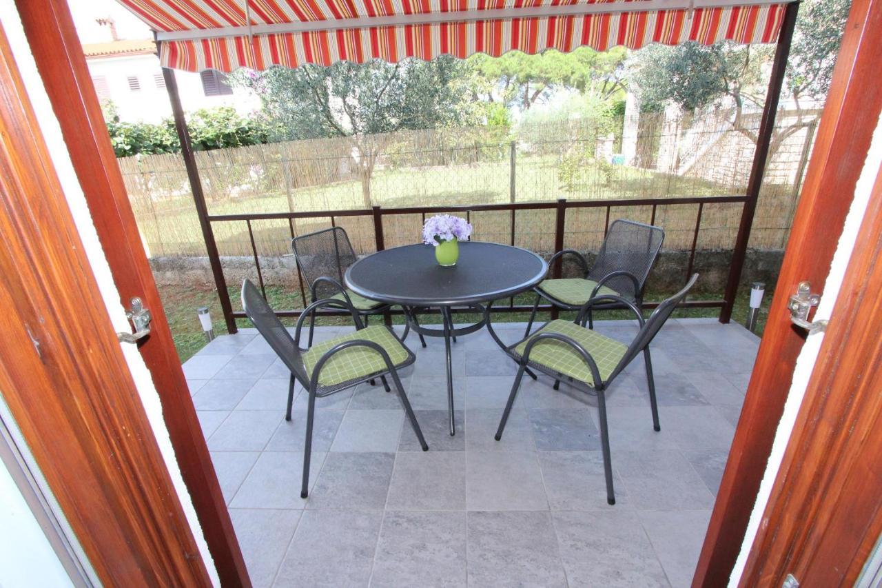 Apartments Mirela Ровінь Екстер'єр фото