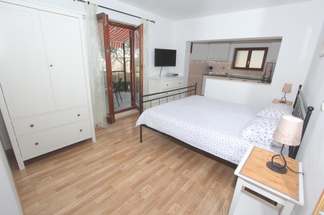 Apartments Mirela Ровінь Екстер'єр фото