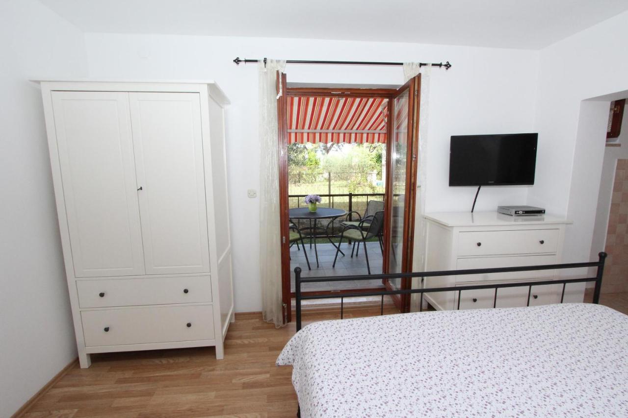 Apartments Mirela Ровінь Екстер'єр фото