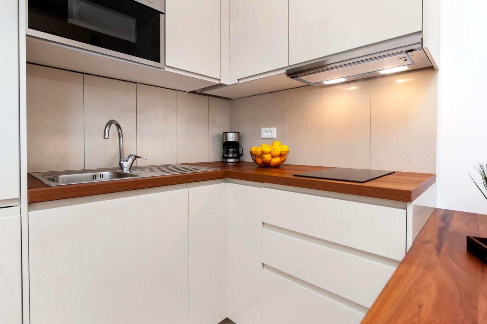 Apartments Mirela Ровінь Екстер'єр фото